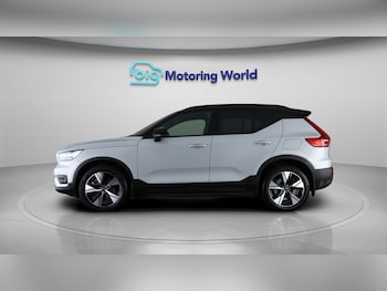 Used Volvo XC40 2022 for sale - 79150219: Photo