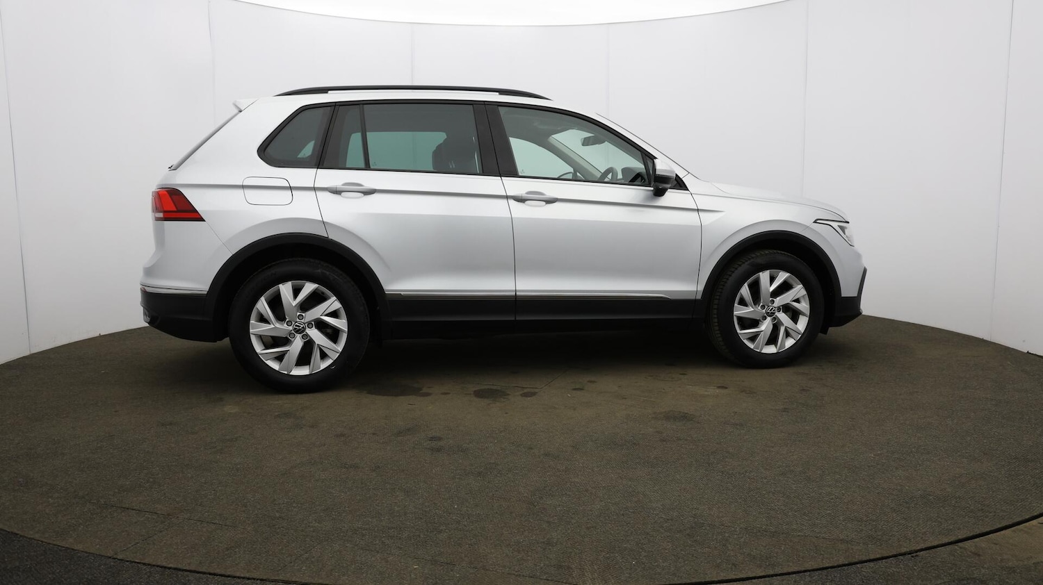 Used Volkswagen Tiguan 2021 for sale - 76174749: Photo 55