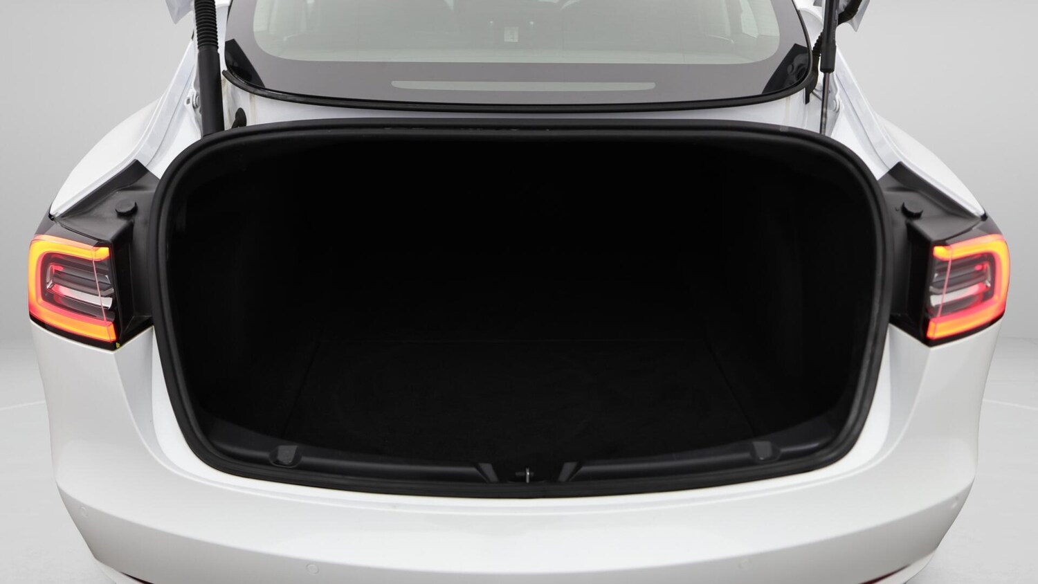 Used Tesla Model 3 2021 for sale - 76423369: Photo 18