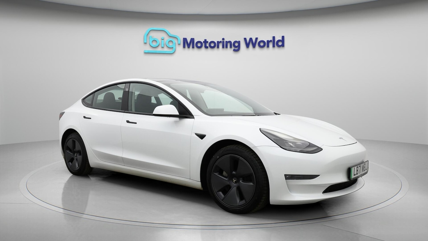 Used Tesla Model 3 2021 for sale - 76423369: Photo 2
