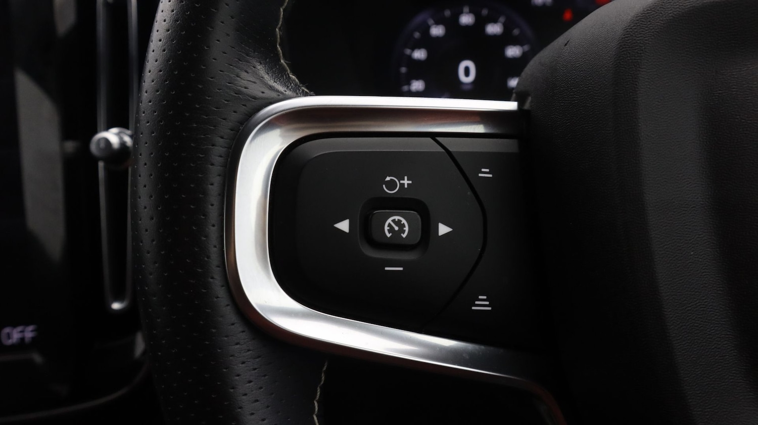 Used Volvo XC40 2020 for sale - 77638831: Photo 23