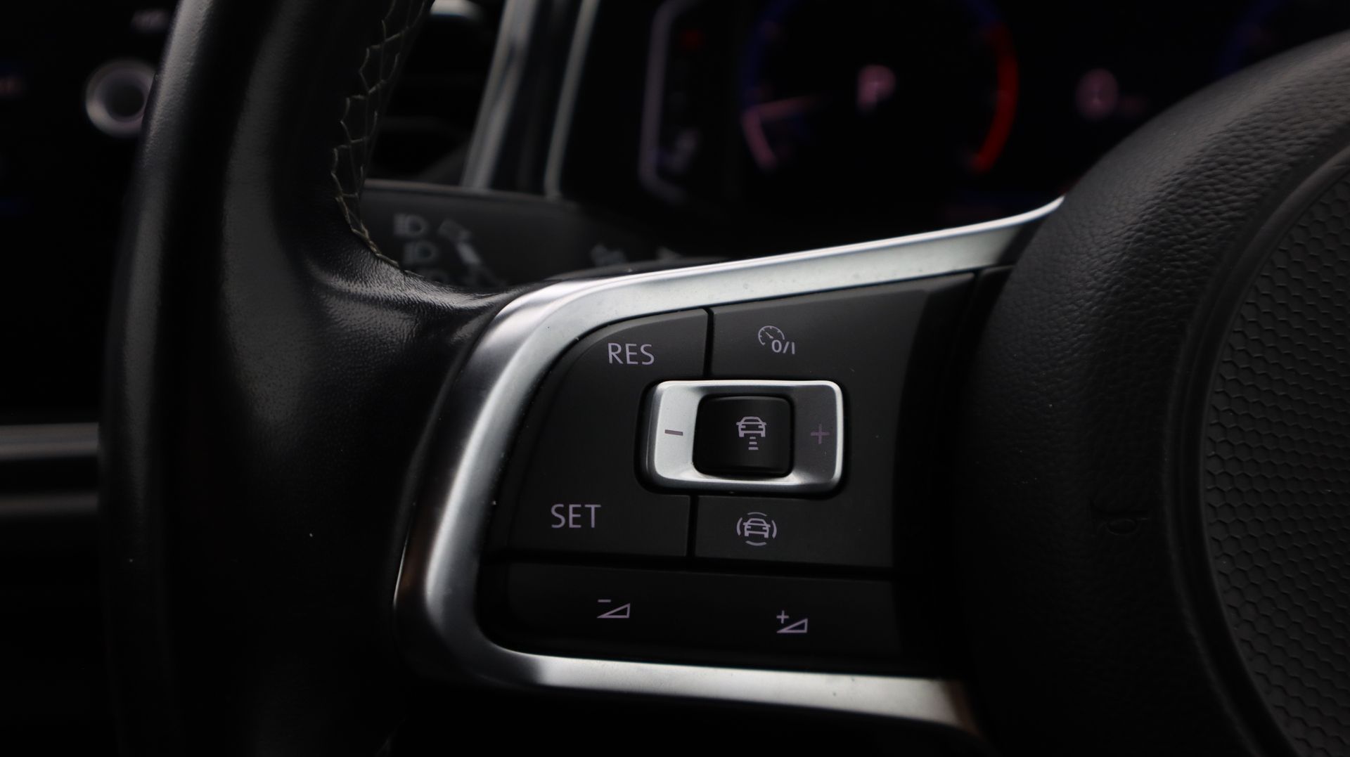 Used Volkswagen T-Roc 2019 for sale - 77502467: Photo 22