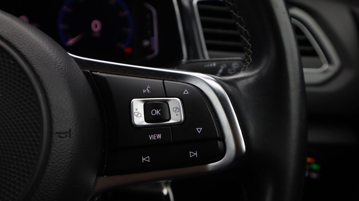 Used Volkswagen T-Roc 2019 for sale - 77502467: Photo 23