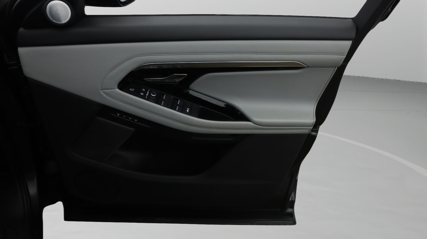 Used Land Rover Range Rover Evoque 2022 for sale - 77968857: Photo 15