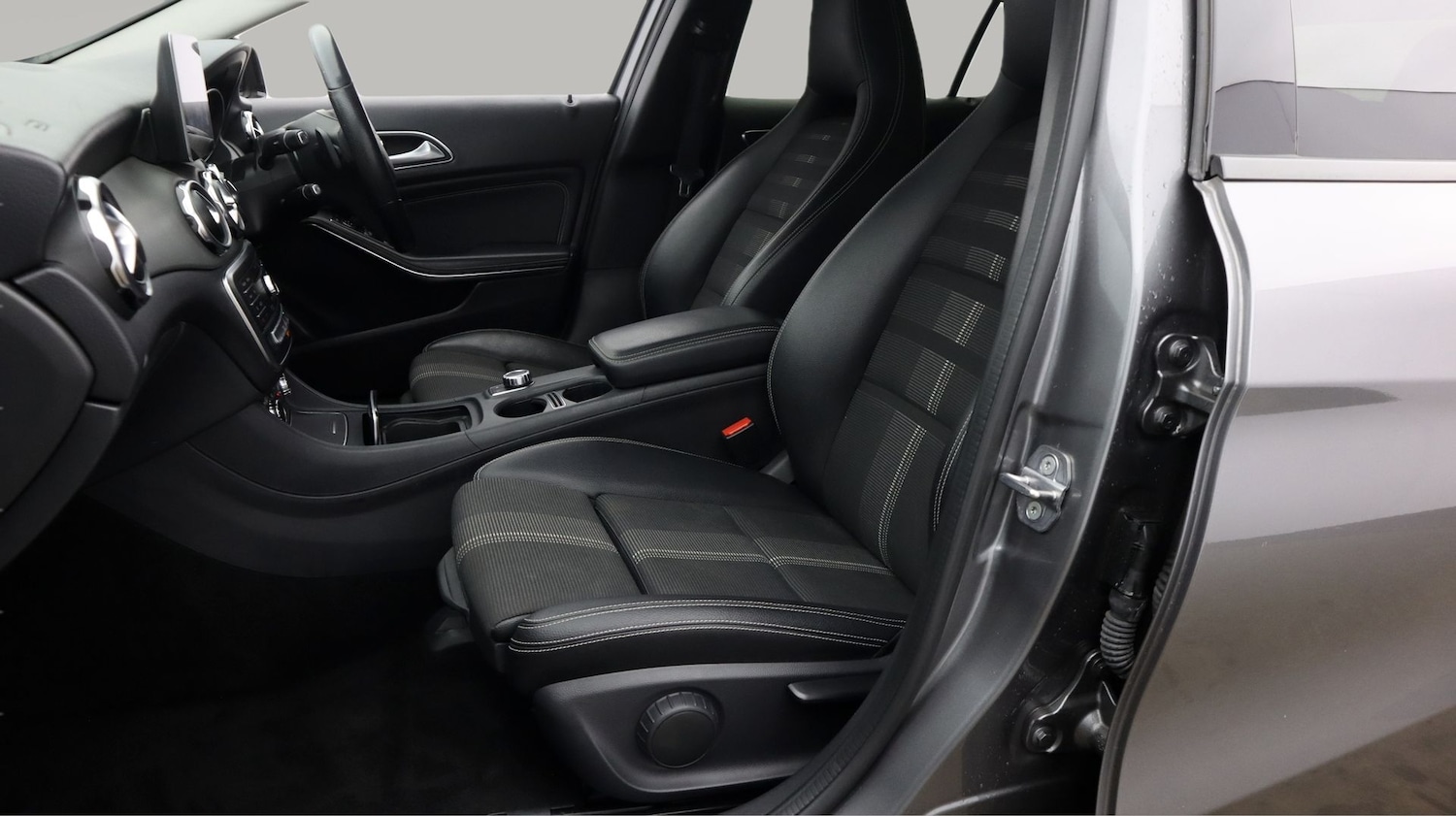 Used Mercedes-Benz GLA 2019 for sale - 77782212: Photo 14