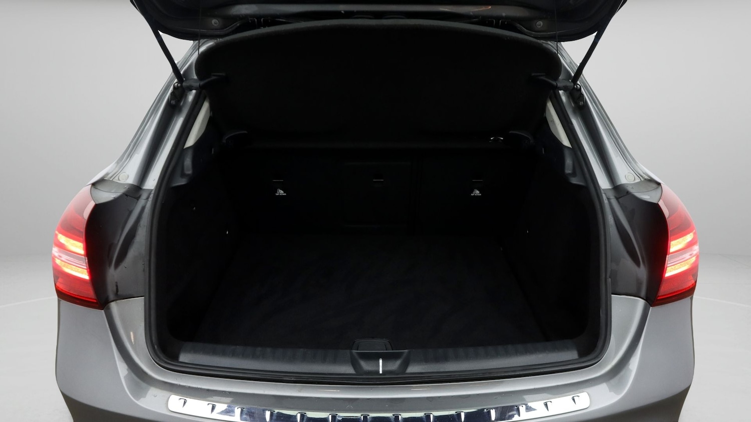 Used Mercedes-Benz GLA 2019 for sale - 77782212: Photo 17