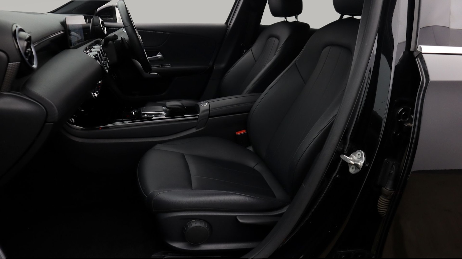 Used Mercedes-Benz A-Class 2022 for sale - 77845711: Photo 14