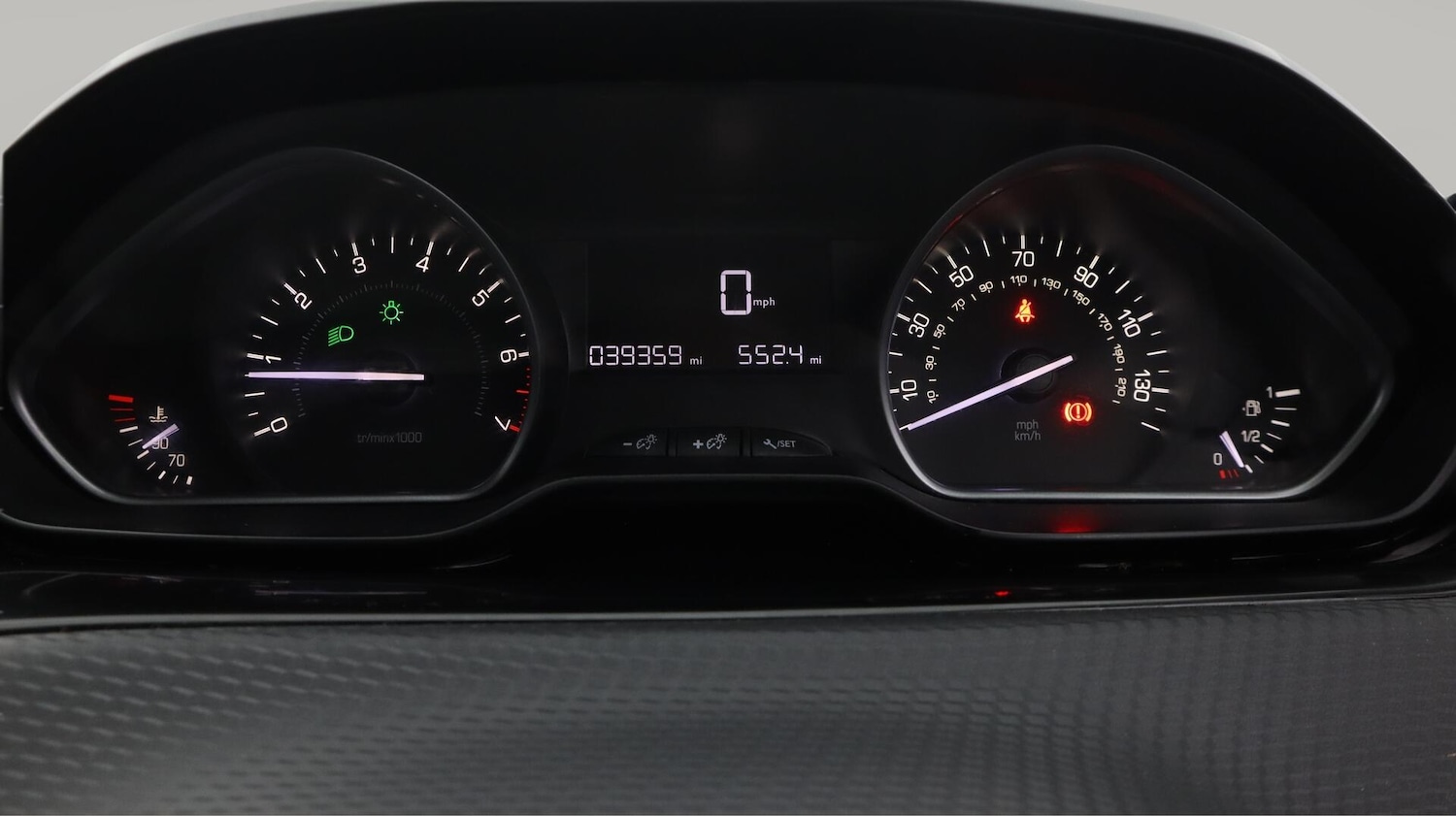 Used Peugeot 2008 2018 for sale - 76573069: Photo 11