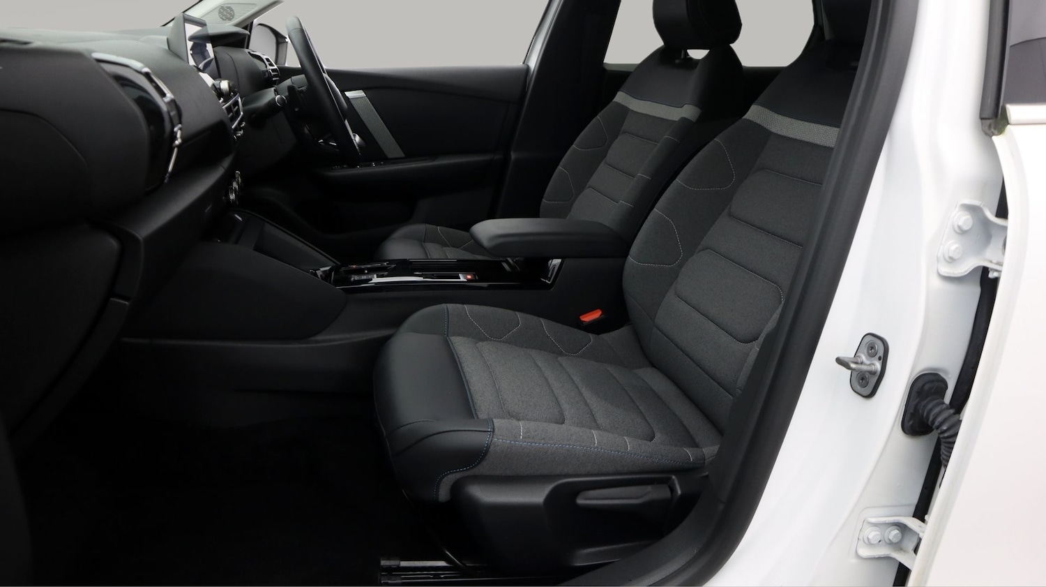 Used Citroen C4 2022 for sale - 77584789: Photo 14