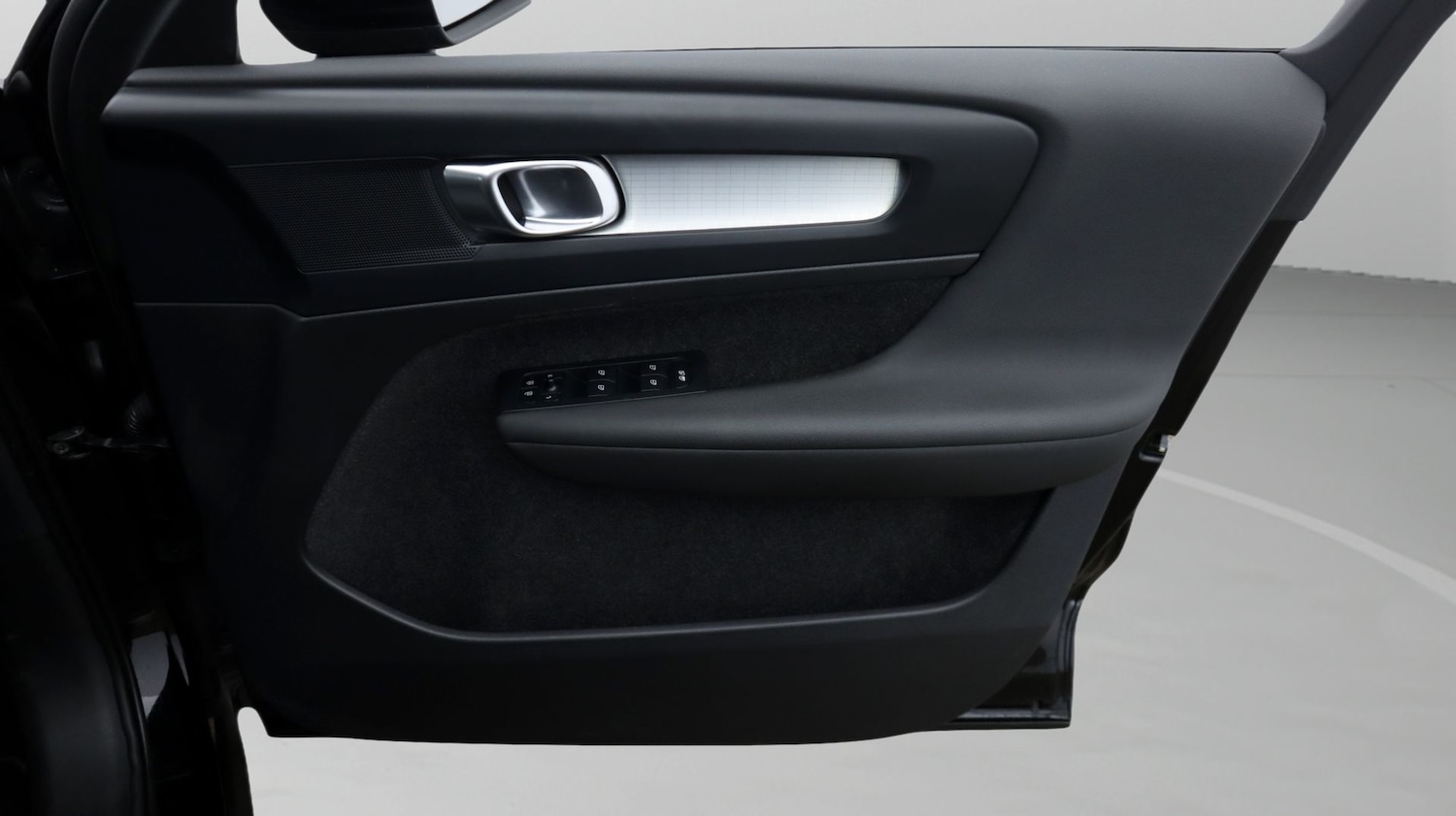 Used Volvo XC40 2022 for sale - 77915522: Photo 15