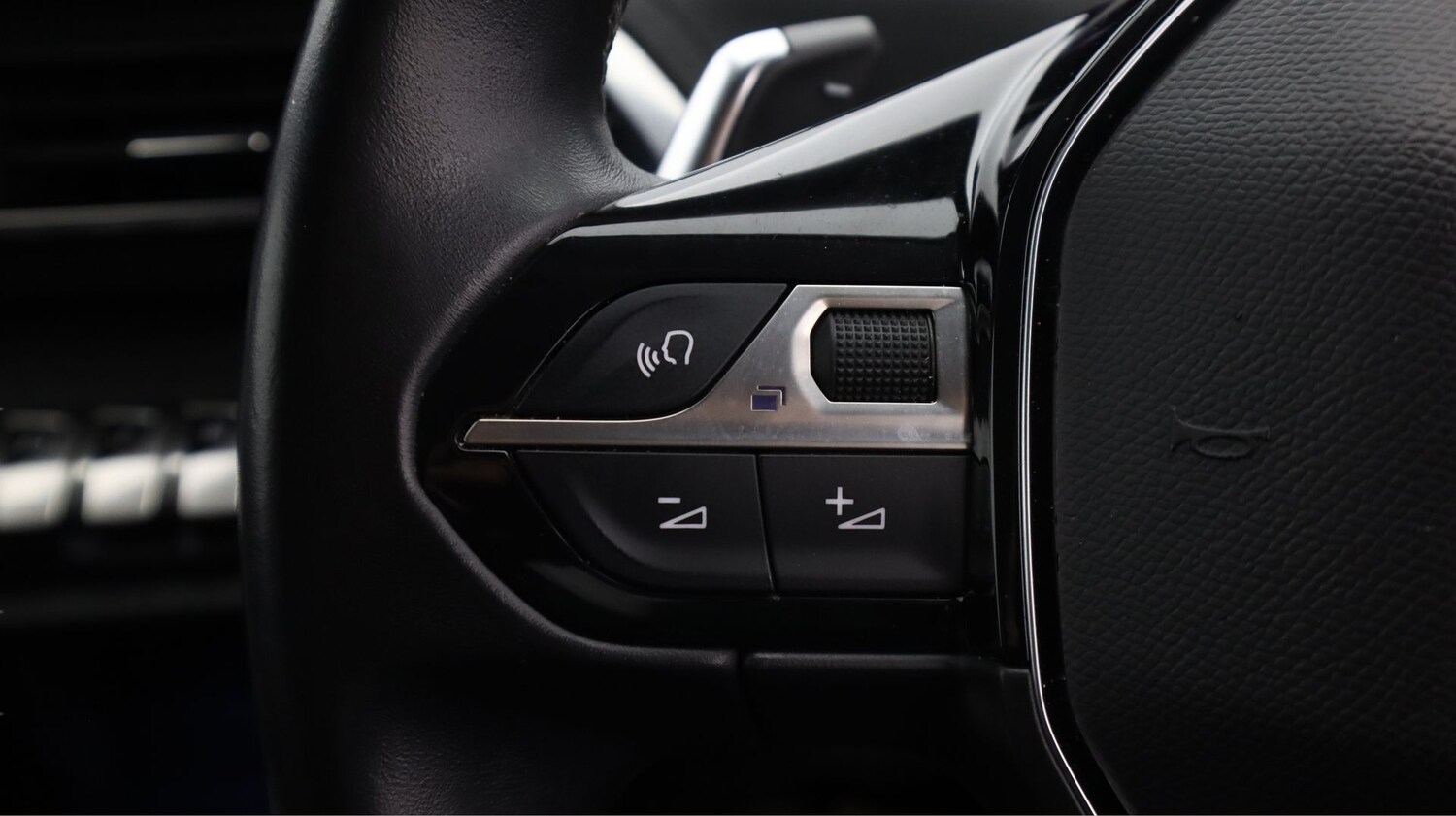 Used Peugeot 3008 2021 for sale - 77984203: Photo 21