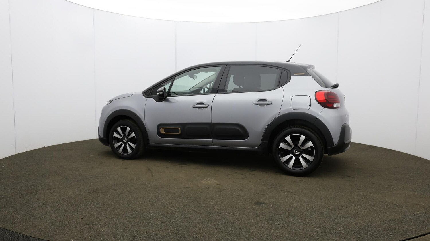 Vehicle 47
