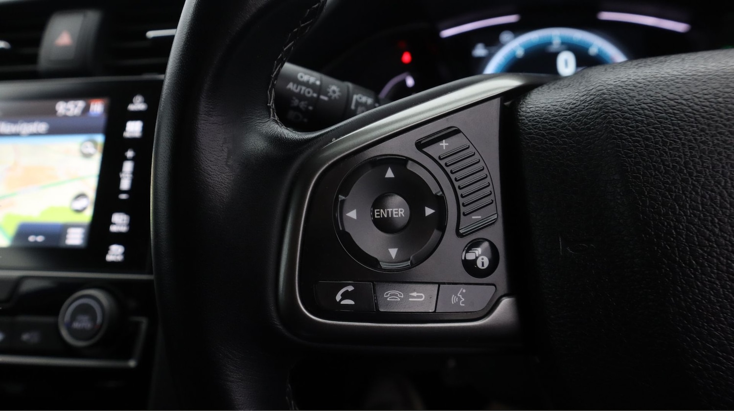 Used Honda Civic 2019 for sale - 77208632: Photo 22