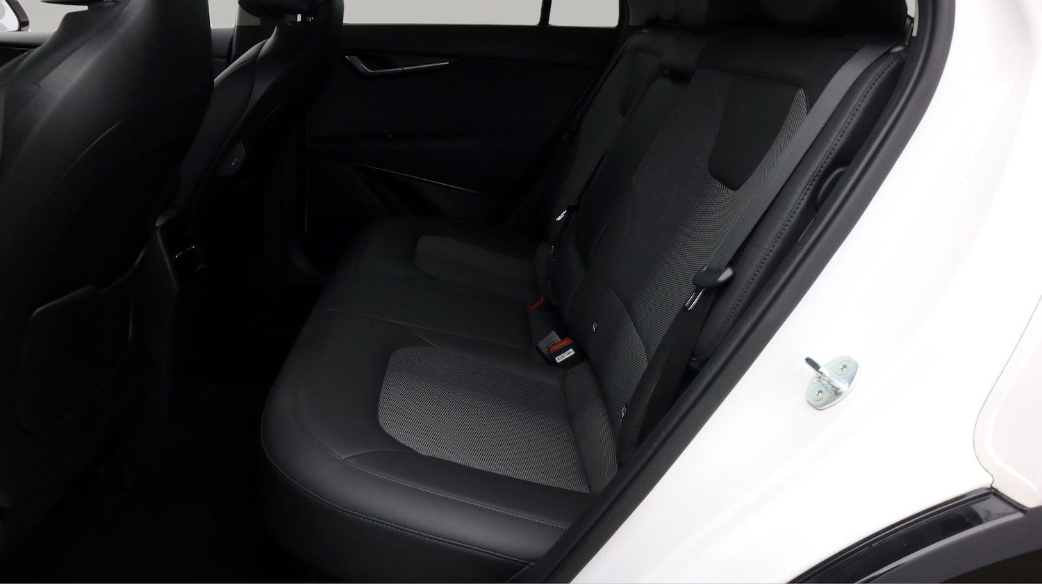 Used Kia Niro 2023 for sale - 78098554: Photo 16