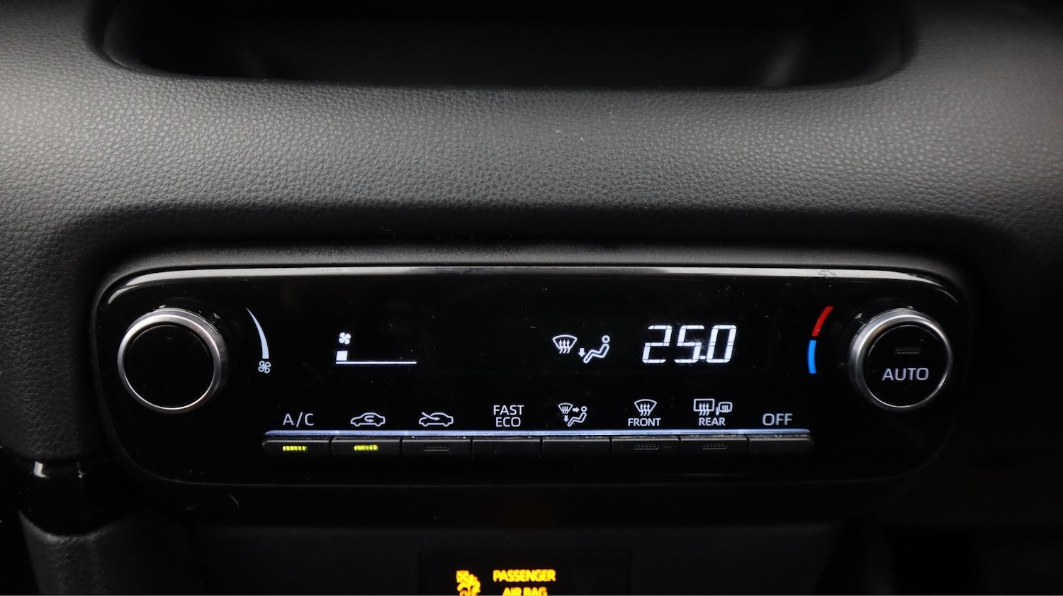 Used Toyota Yaris 2024 for sale - 77641857: Photo 12