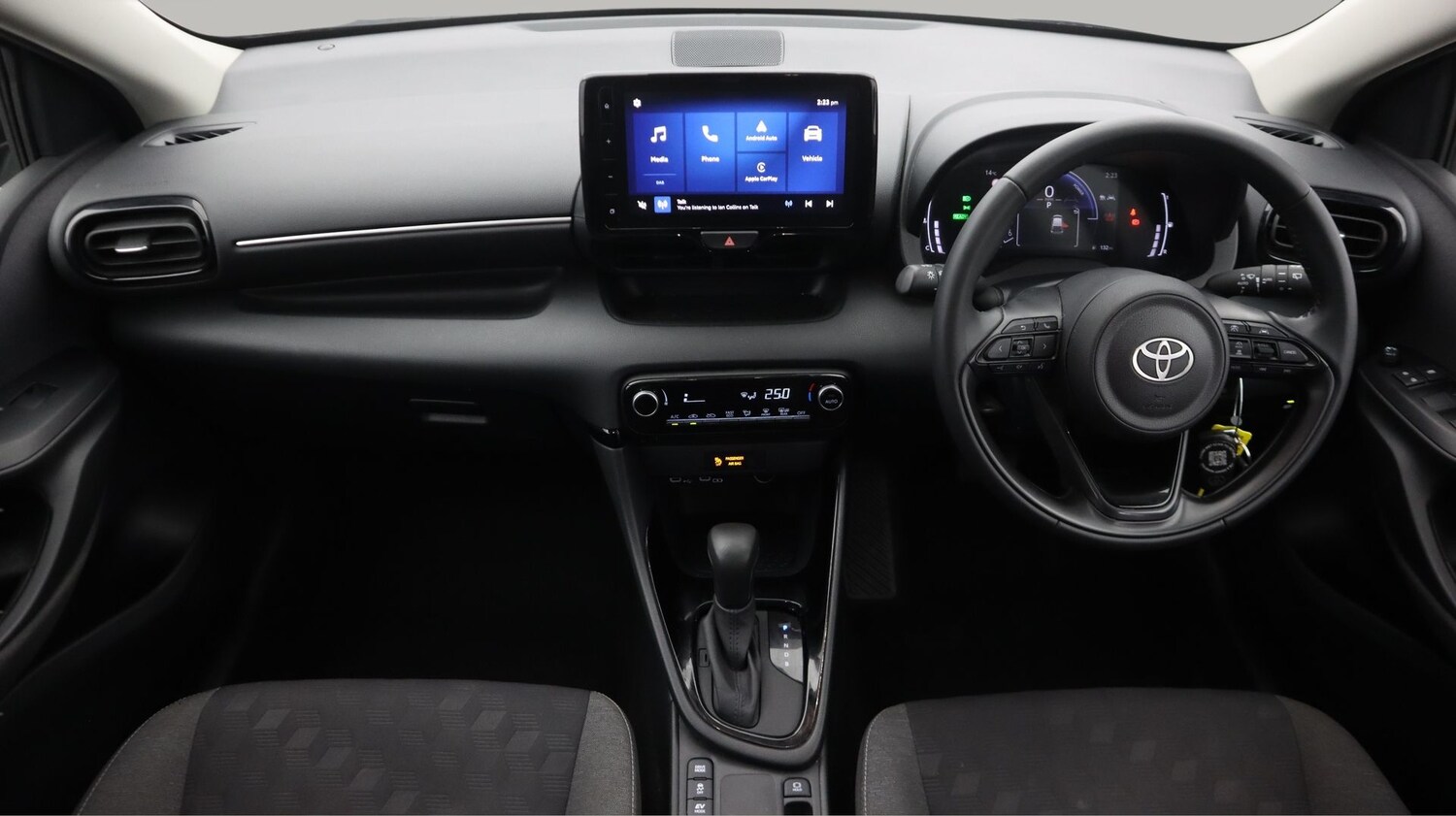 Used Toyota Yaris 2024 for sale - 77641857: Photo 13