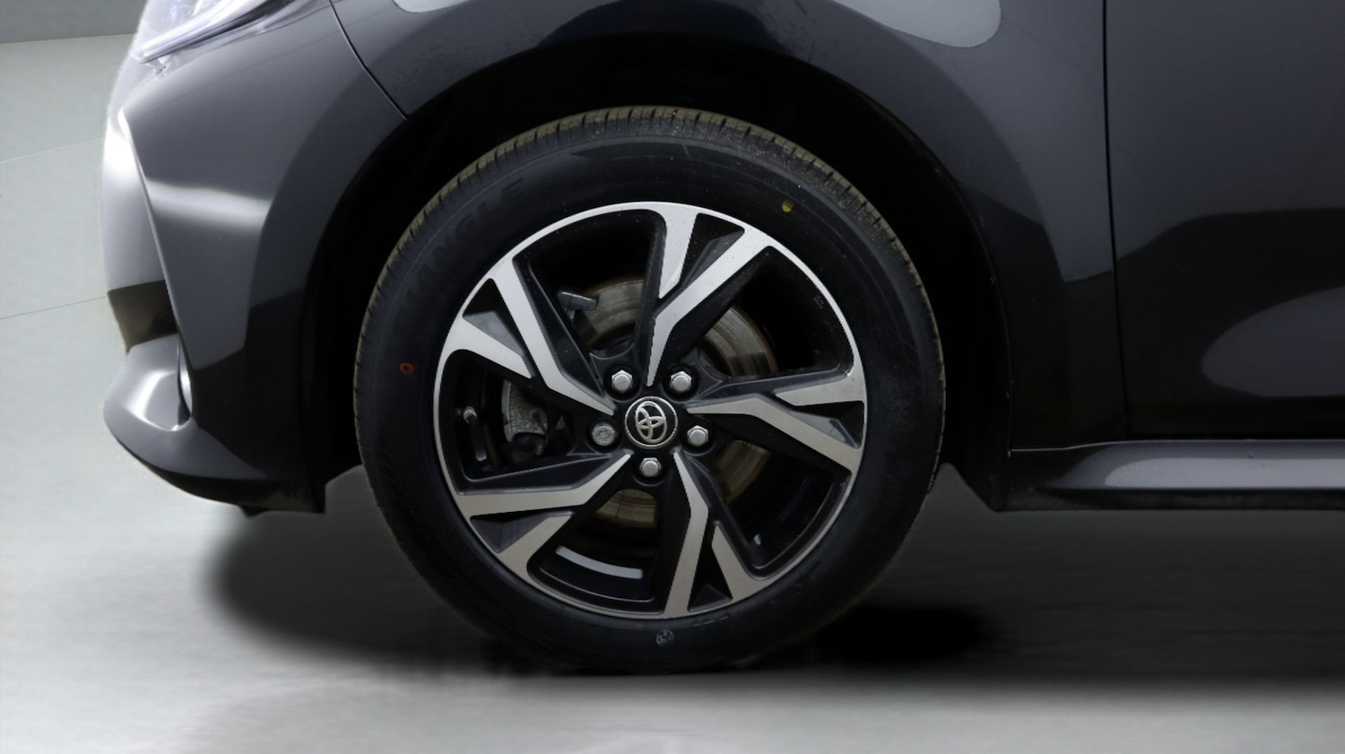 Used Toyota Yaris 2024 for sale - 77641857: Photo 18