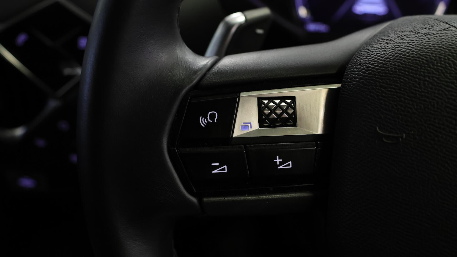 Used DS Automobiles DS 3 Crossback 2022 for sale - 76214754: Photo 23