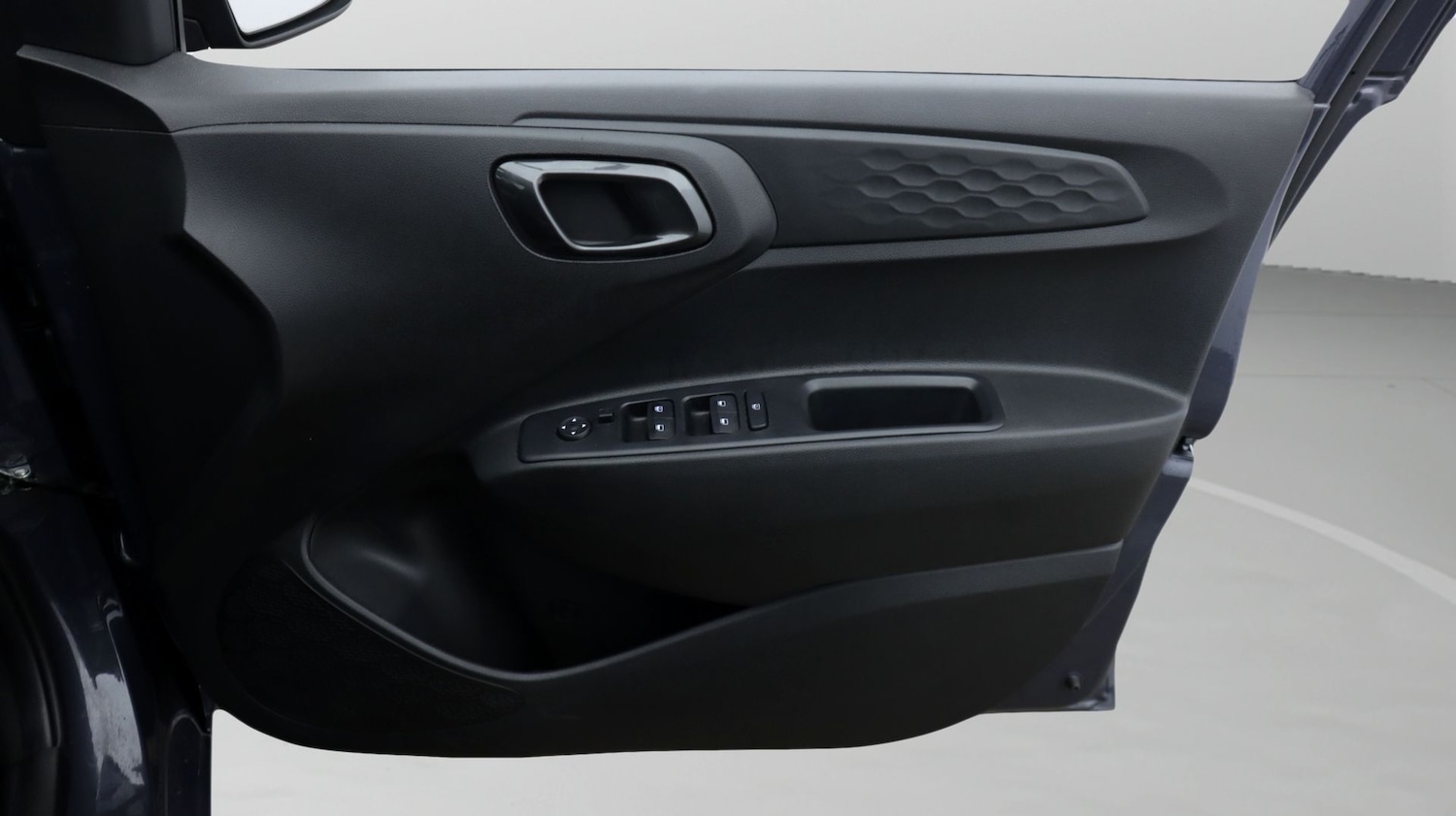 Used Hyundai i10 2023 for sale - 78071070: Photo 15