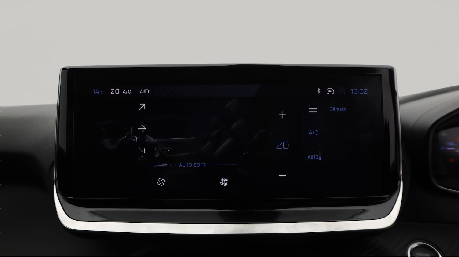 Used Peugeot 2008 2023 for sale - 77663610: Photo 12