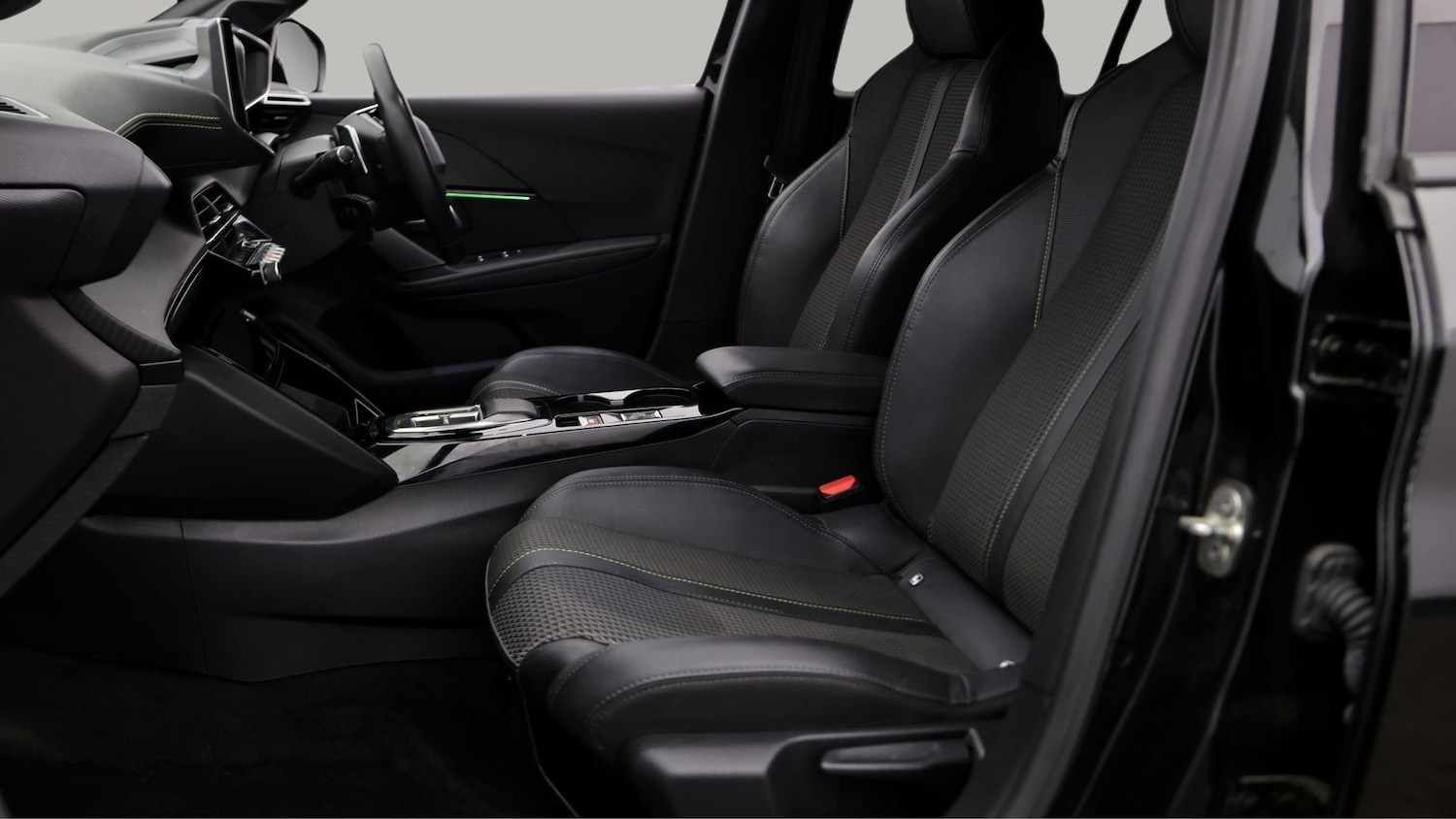 Used Peugeot 208 2023 for sale - 77258460: Photo 14