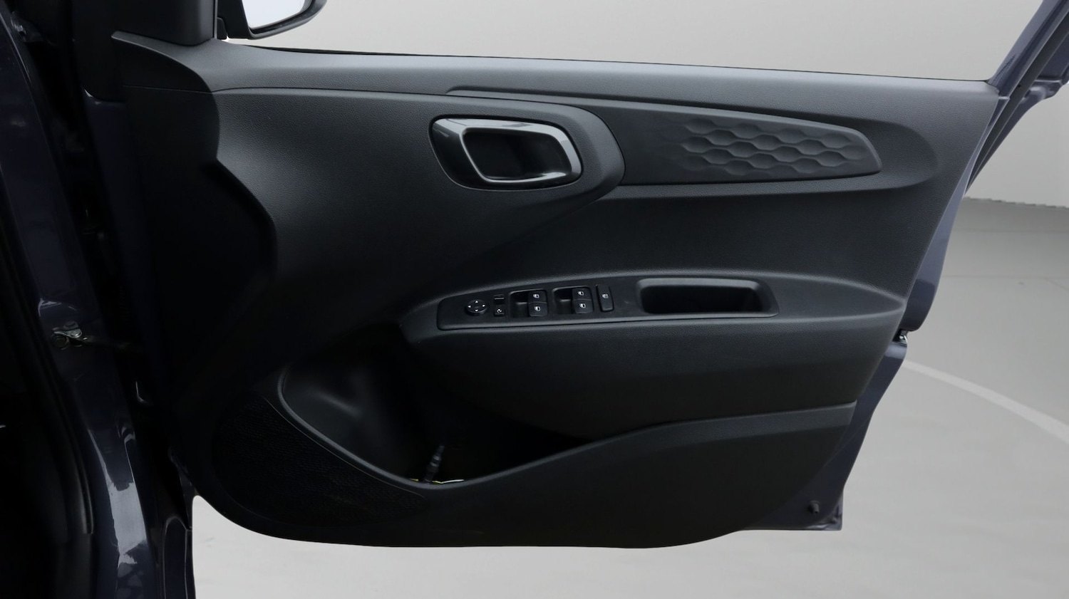 Used Hyundai i10 2023 for sale - 77779516: Photo 15