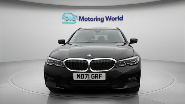 Used BMW 3 Series 2021 for sale - 76188770: Photo 3