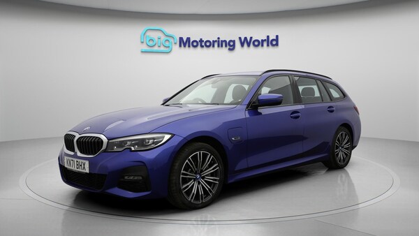 Used BMW 3 Series 2021 for sale - 76327148: Photo 4