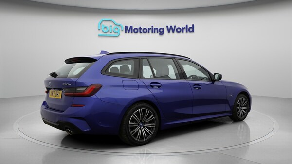 Used BMW 3 Series 2021 for sale - 76327148: Photo 8