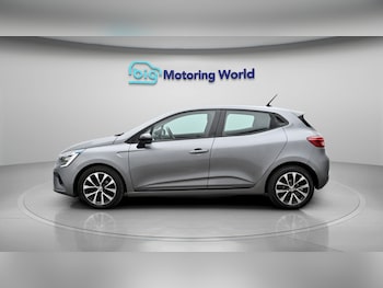 Used Renault Clio 2023 for sale - 78667072: Photo