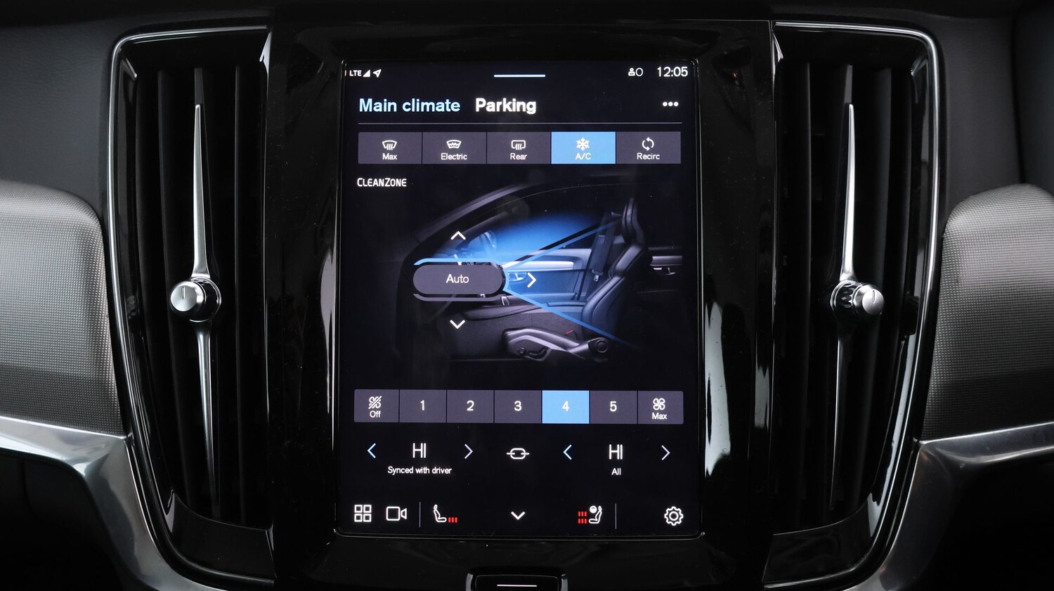 Used Volvo V90 2023 for sale - 77675836: Photo 12