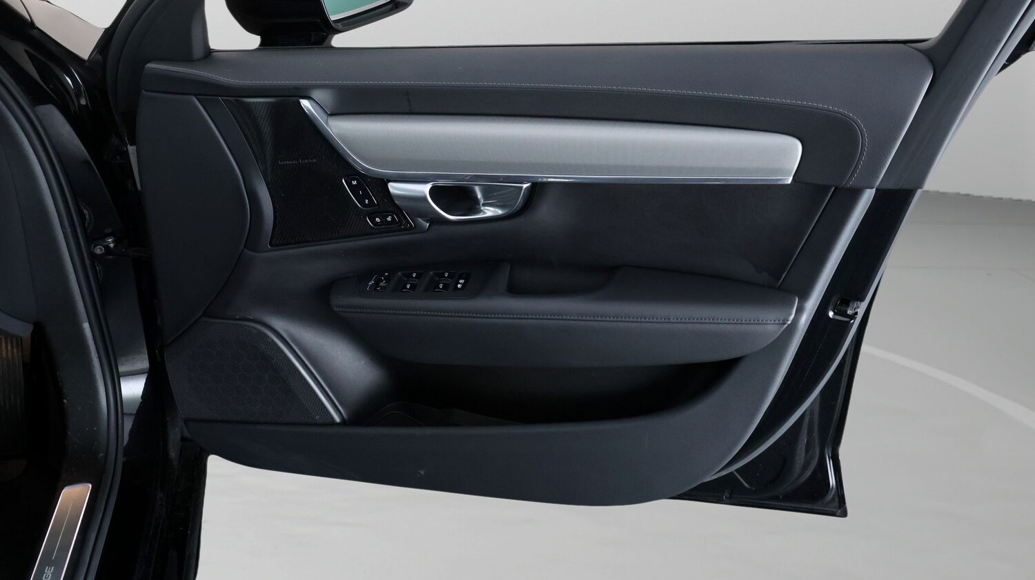 Used Volvo V90 2023 for sale - 77675836: Photo 15