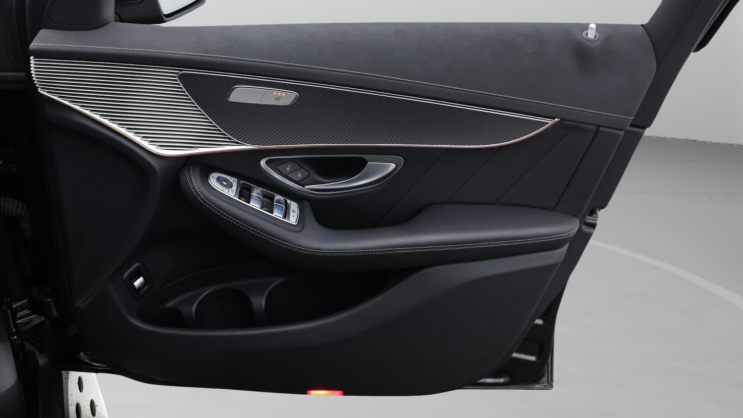 Used Mercedes-Benz EQC 2022 for sale - 76498989: Photo 16