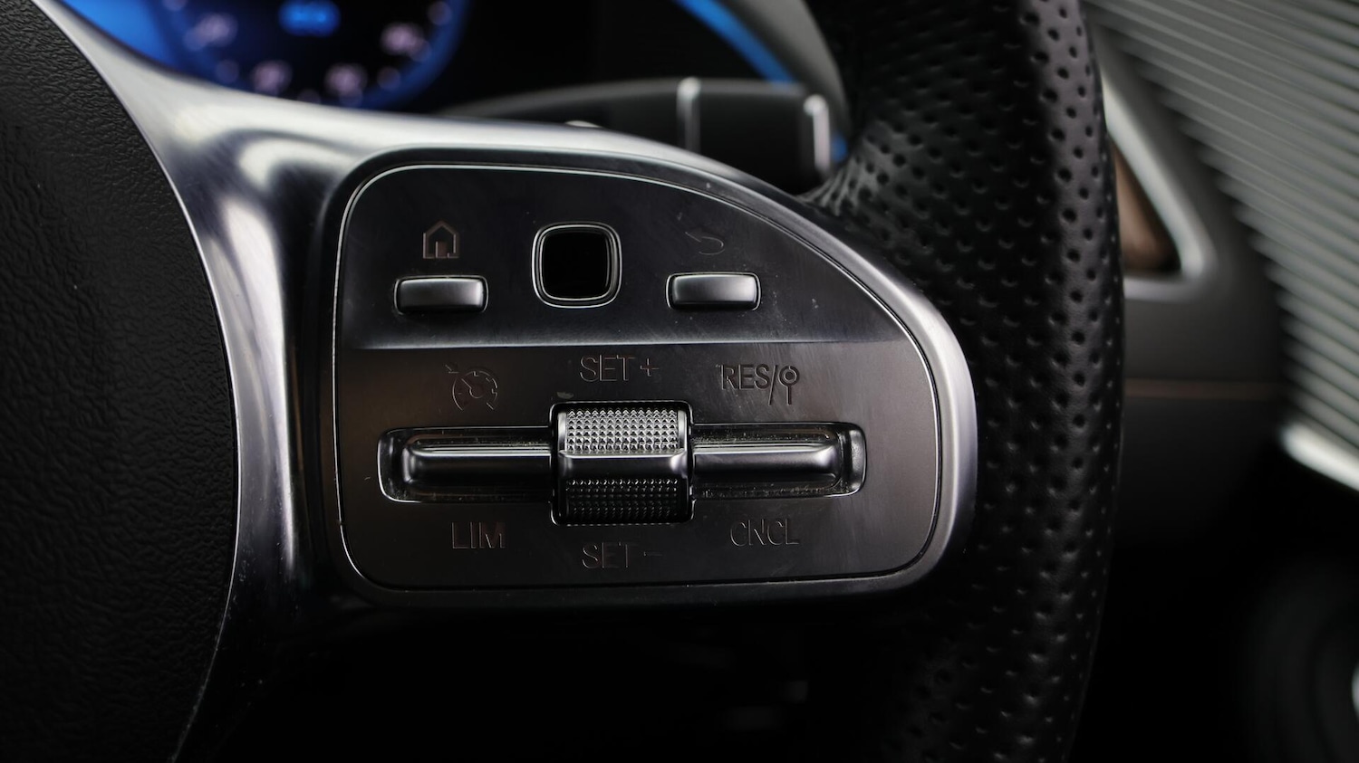 Used Mercedes-Benz EQC 2022 for sale - 76498989: Photo 25