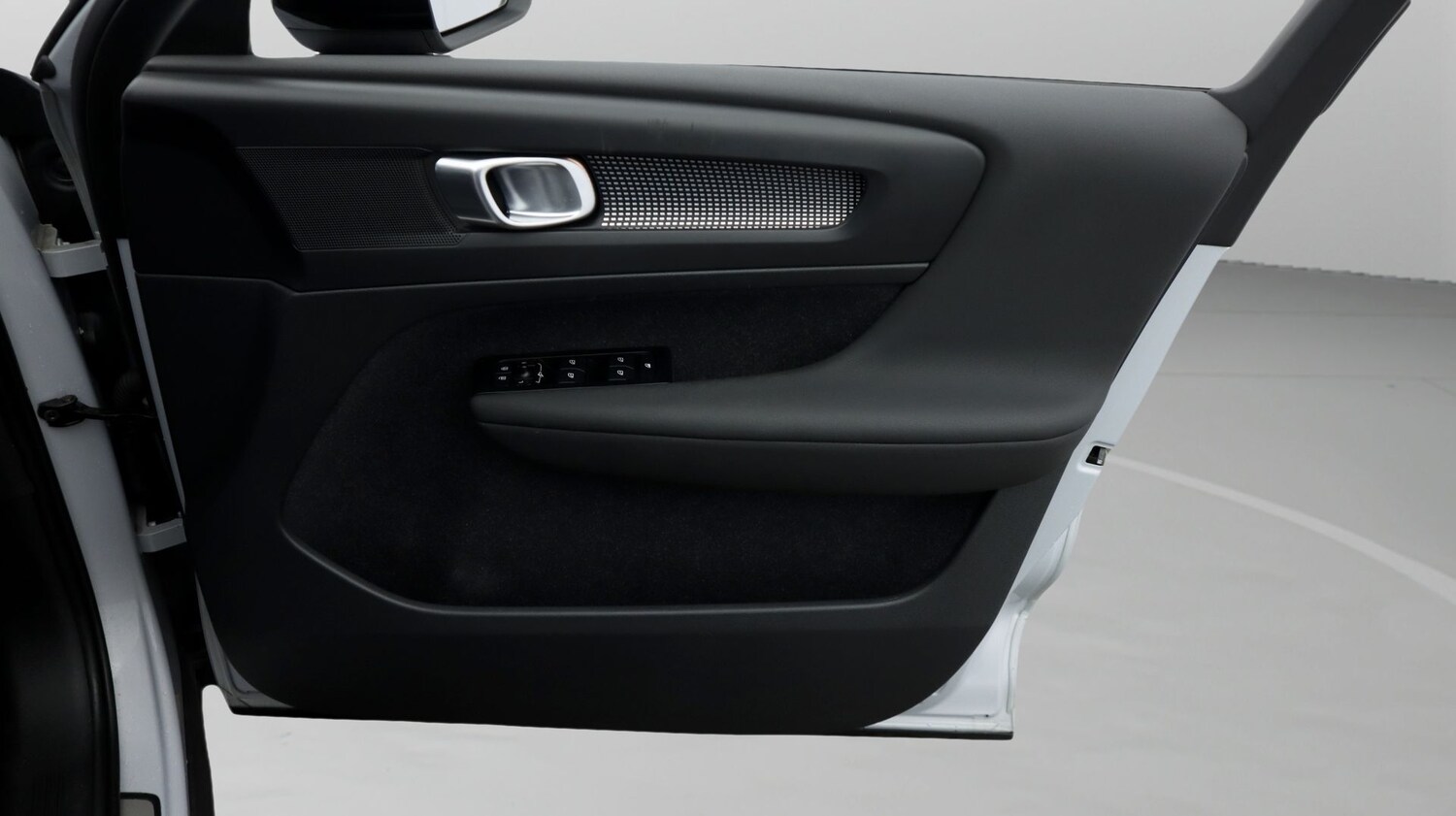 Used Volvo XC40 2021 for sale - 77502480: Photo 15