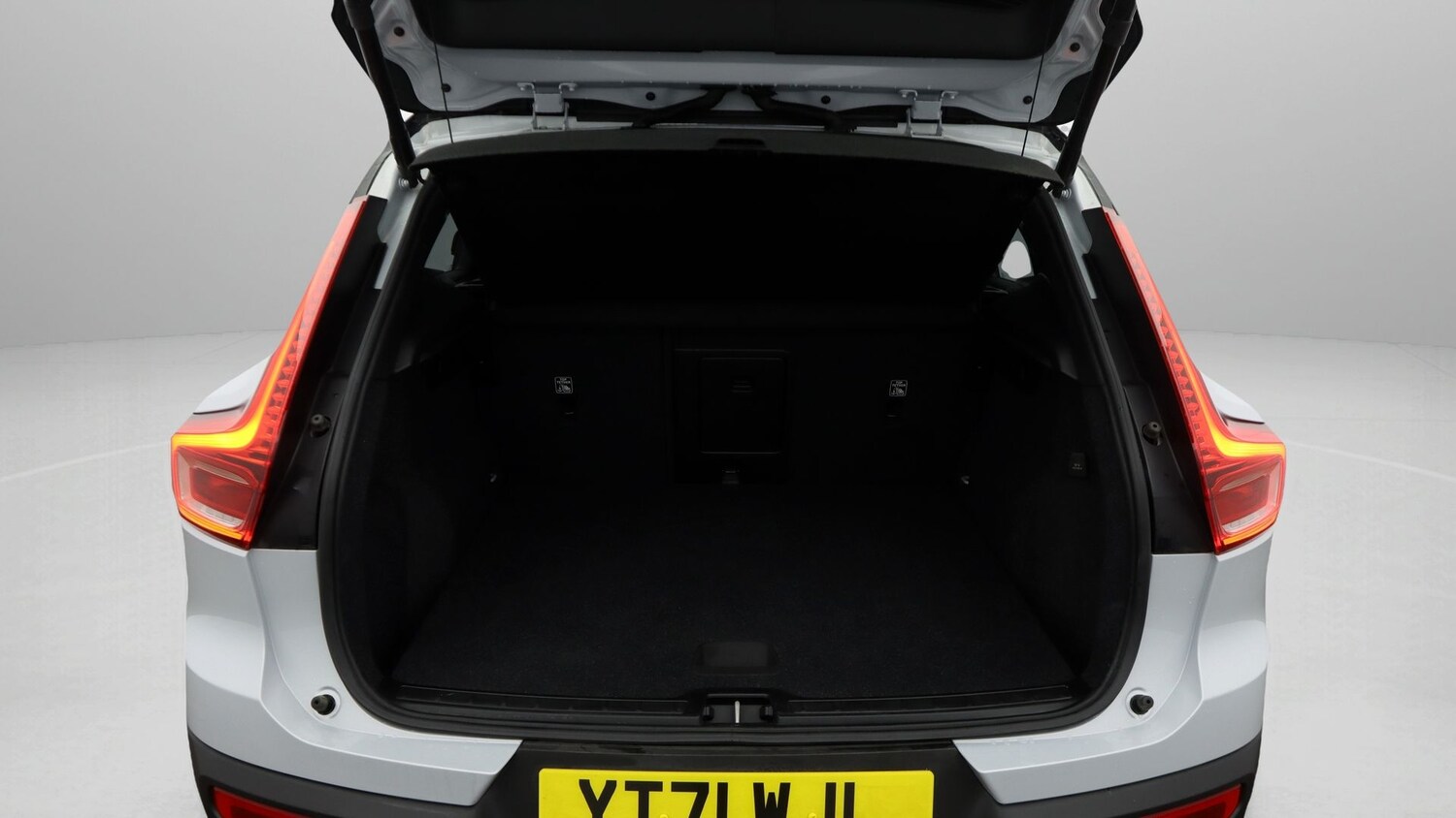 Used Volvo XC40 2021 for sale - 77502480: Photo 17