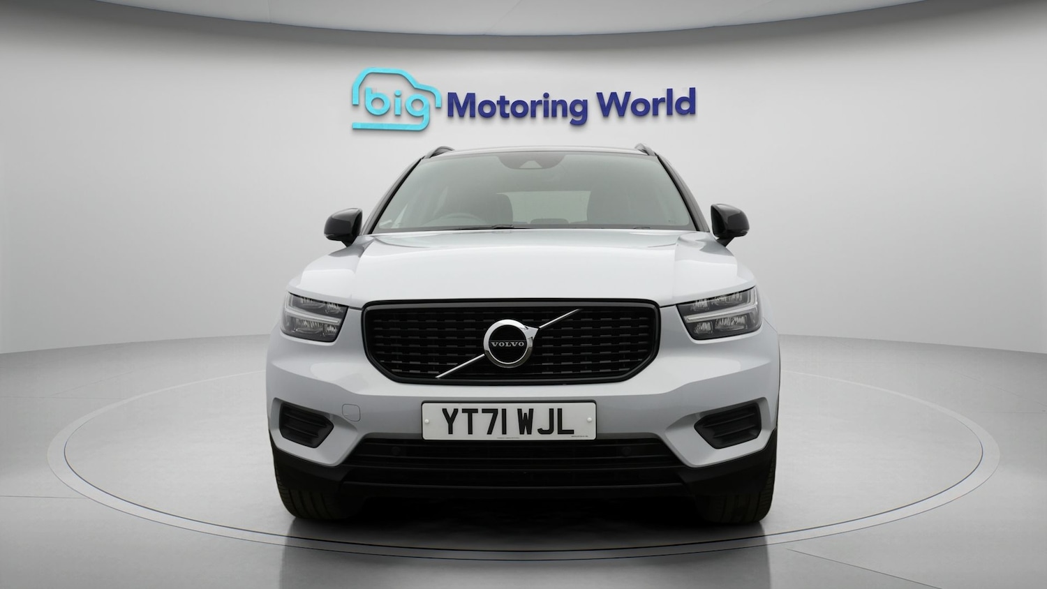 Used Volvo XC40 2021 for sale - 77502480: Photo 2