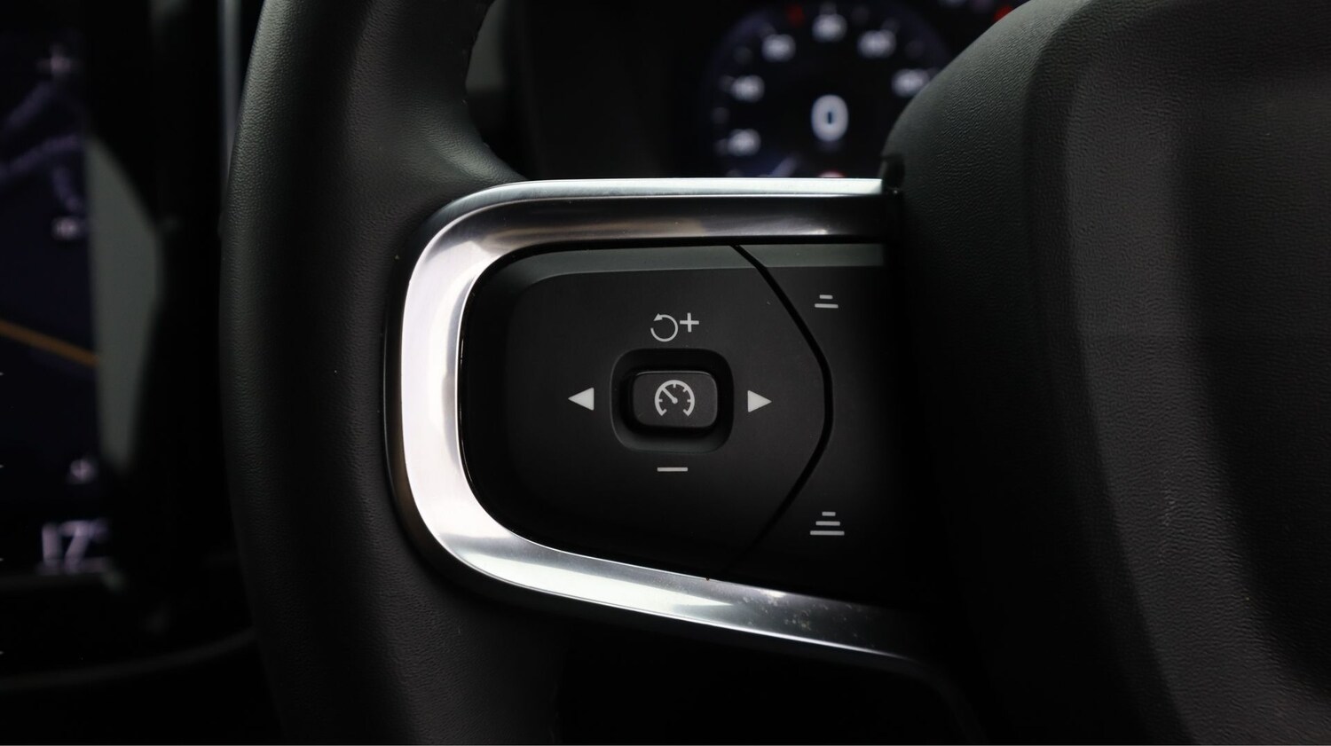 Used Volvo XC40 2021 for sale - 77502480: Photo 20