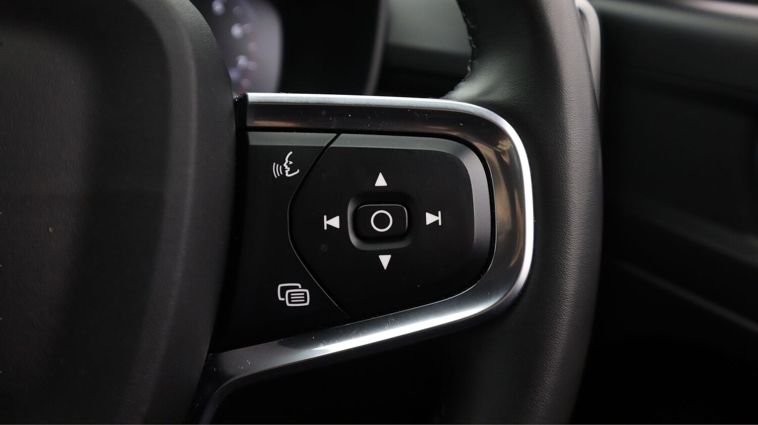 Used Volvo XC40 2021 for sale - 77502480: Photo 22