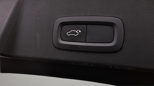 Used Volvo XC40 2021 for sale - 75578561: Photo 23