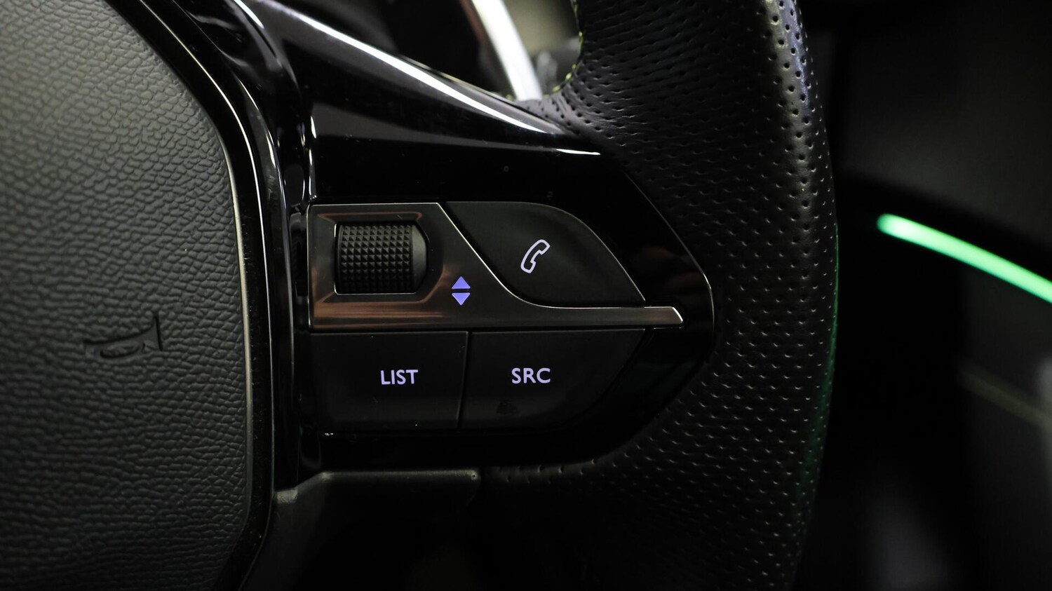 Used Peugeot 2008 2021 for sale - 75989929: Photo 25