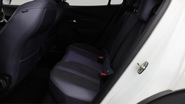 Used Peugeot 2008 2020 for sale - 76239828: Photo 17