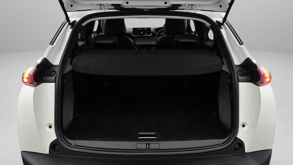 Used Peugeot 2008 2020 for sale - 76239828: Photo 18