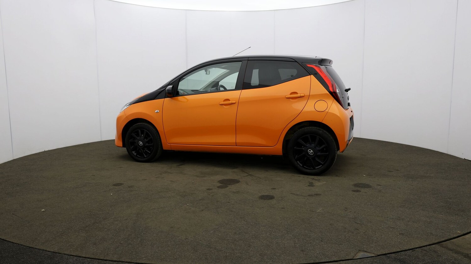 Used Toyota AYGO 2020 for sale - 76810604: Photo 40