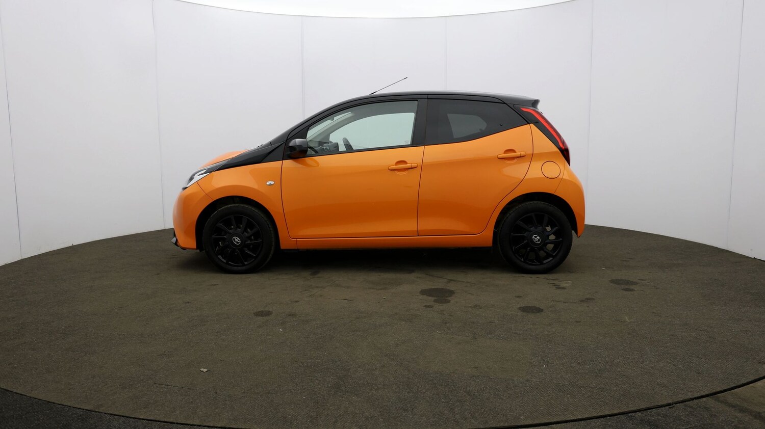 Used Toyota AYGO 2020 for sale - 76810604: Photo 42