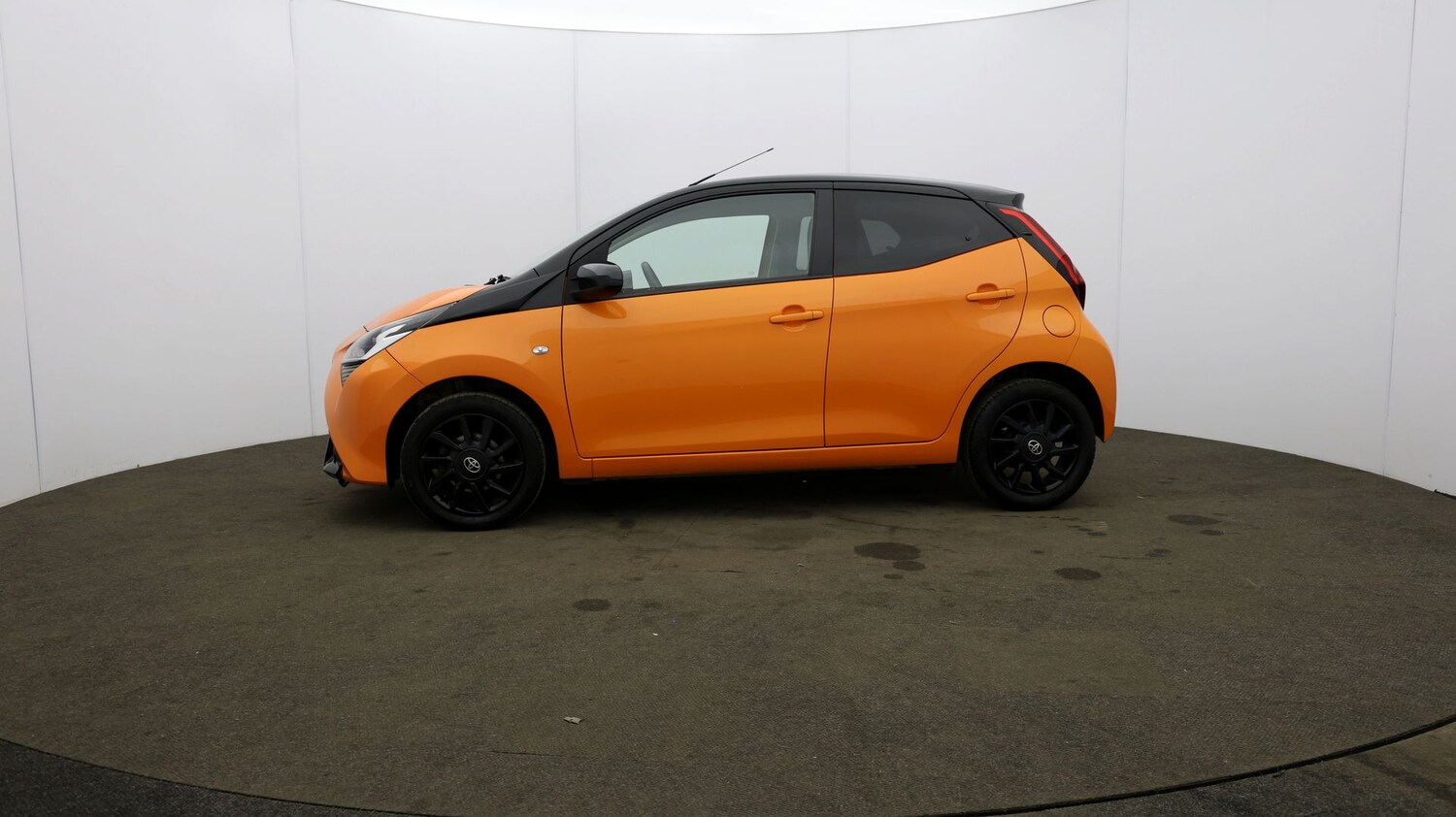 Used Toyota AYGO 2020 for sale - 76810604: Photo 43