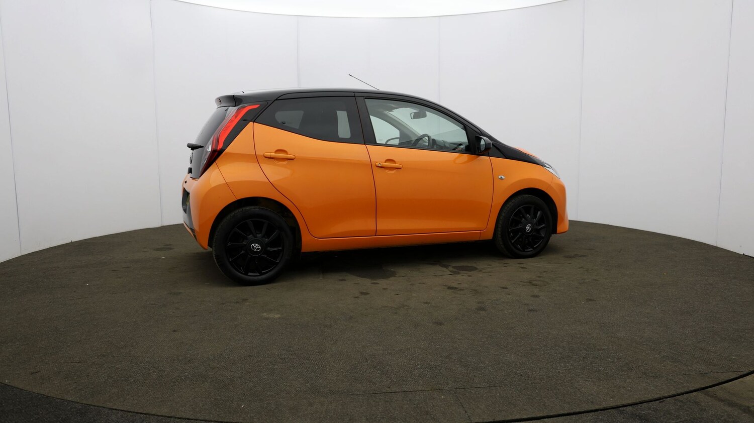 Used Toyota AYGO 2020 for sale - 76810604: Photo 55
