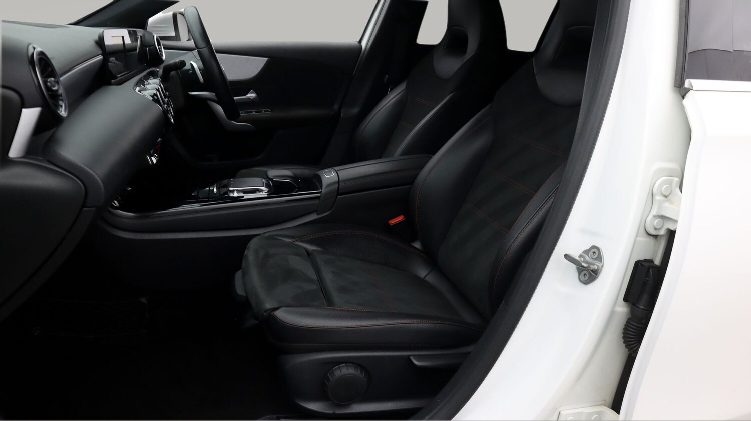 Used Mercedes-Benz A-Class 2018 for sale - 77541788: Photo 14