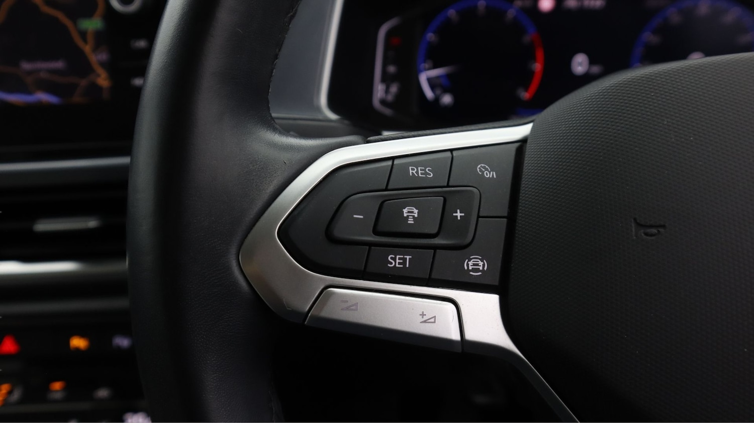 Used Volkswagen T-Roc 2023 for sale - 77643535: Photo 20