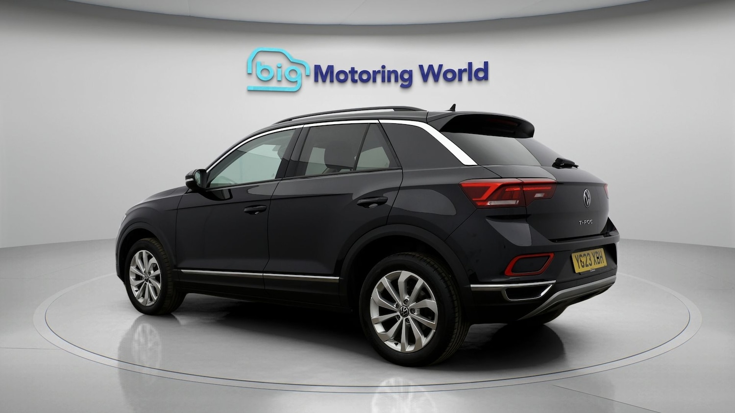 Used Volkswagen T-Roc 2023 for sale - 77643535: Photo 5